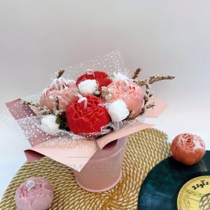 شمع دکوری دسته گل جاودان