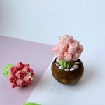 شمع دسته گل لاله با گلدان چوبی