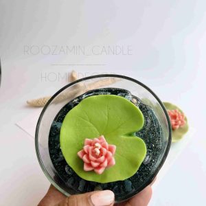 شمع شیشه ای مدل گل نیلوفر مرداب
